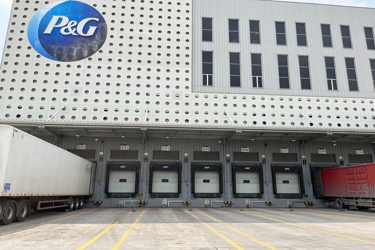 專業為寶潔廣州工廠物流中心定做貨車限動器